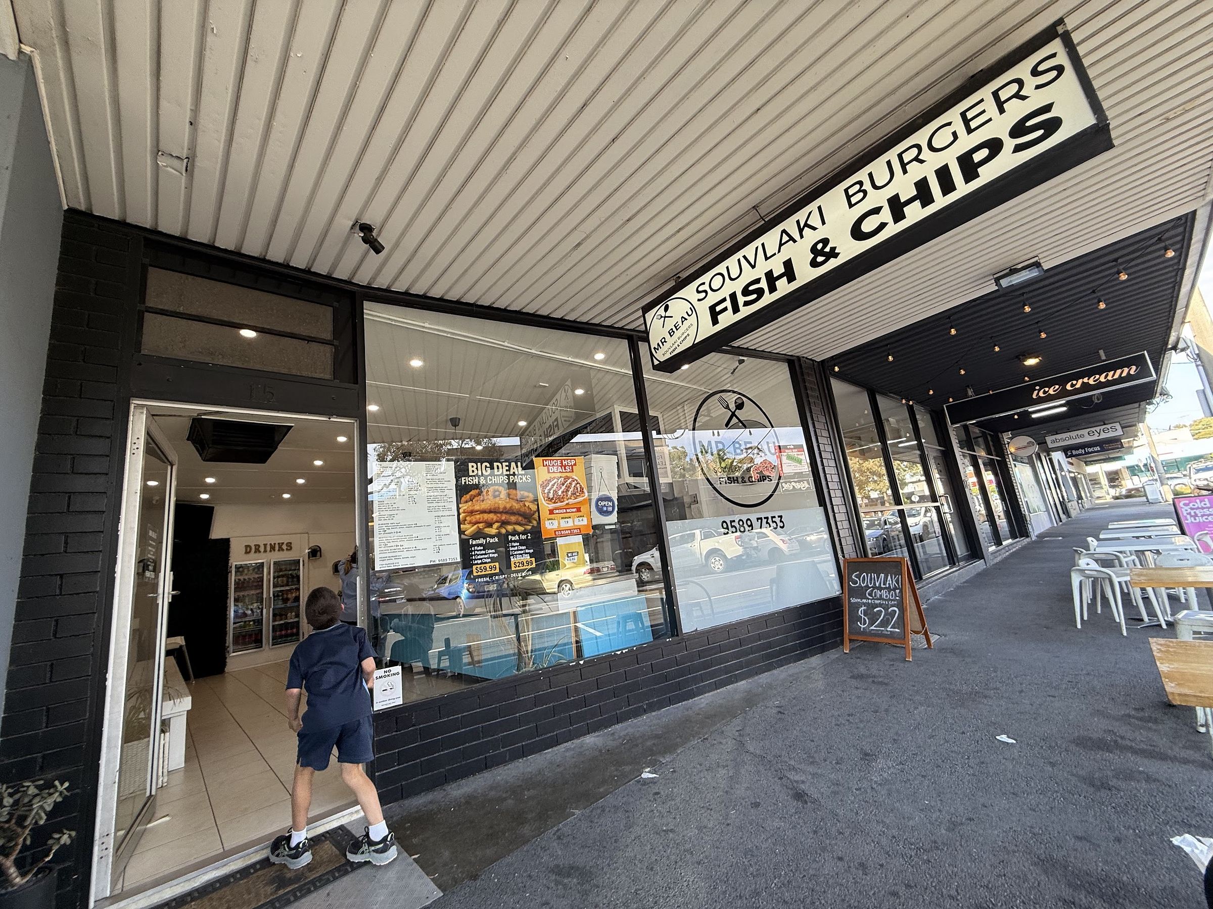 The Mr Beau shopfront on North Concourse, Beaumaris
